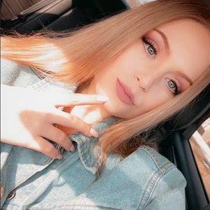 Meet your Posher, Cortney